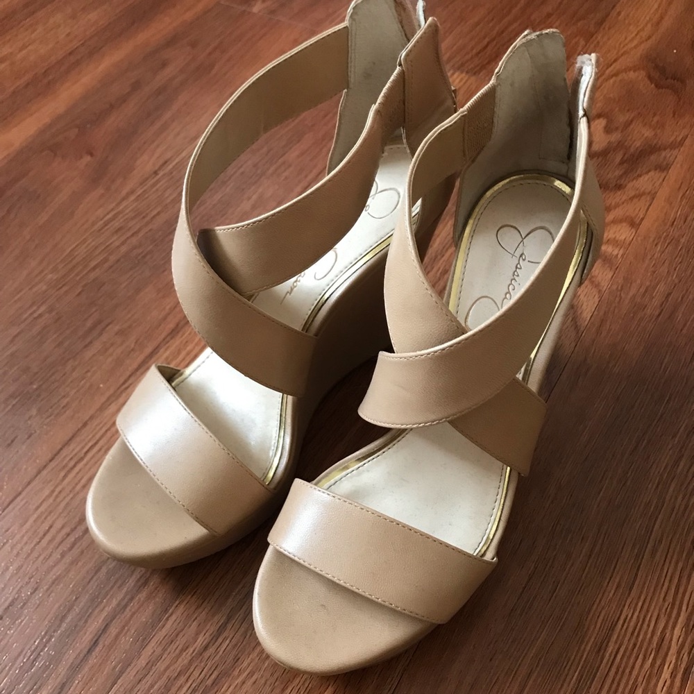 Nude wedges